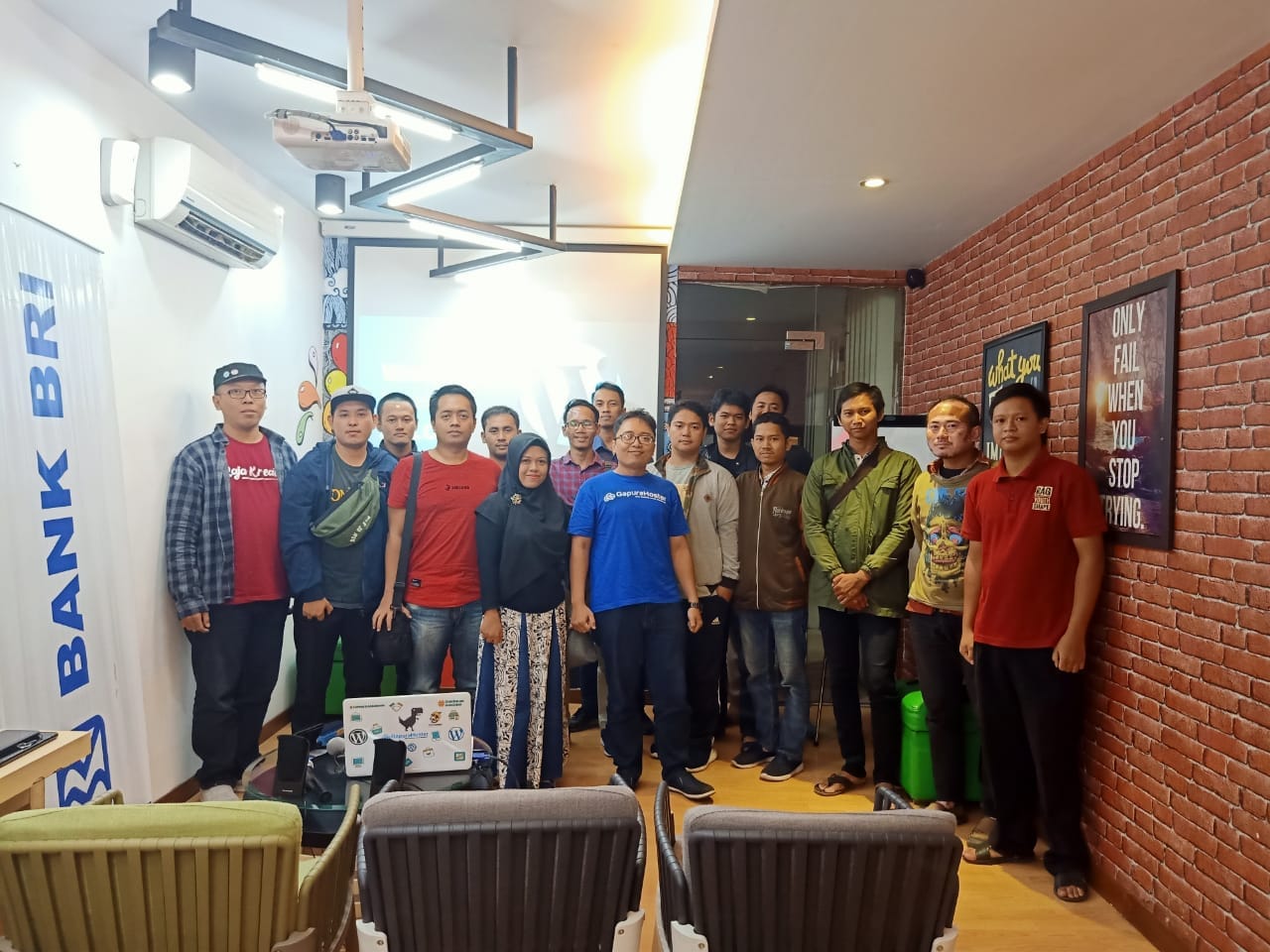 Seminar Digital Marketing dengan Pakar Industri, Waranugraha Yogya, Siap Digelar di Yogyakarta!